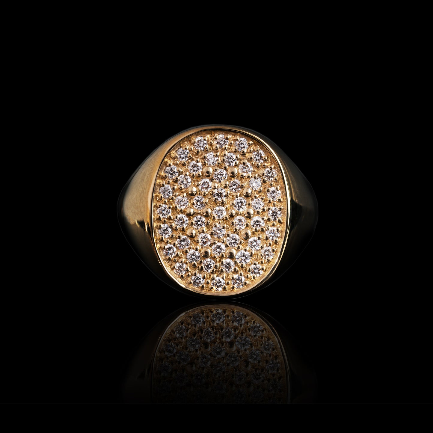 SIGNET RING WITH DIAMONDS