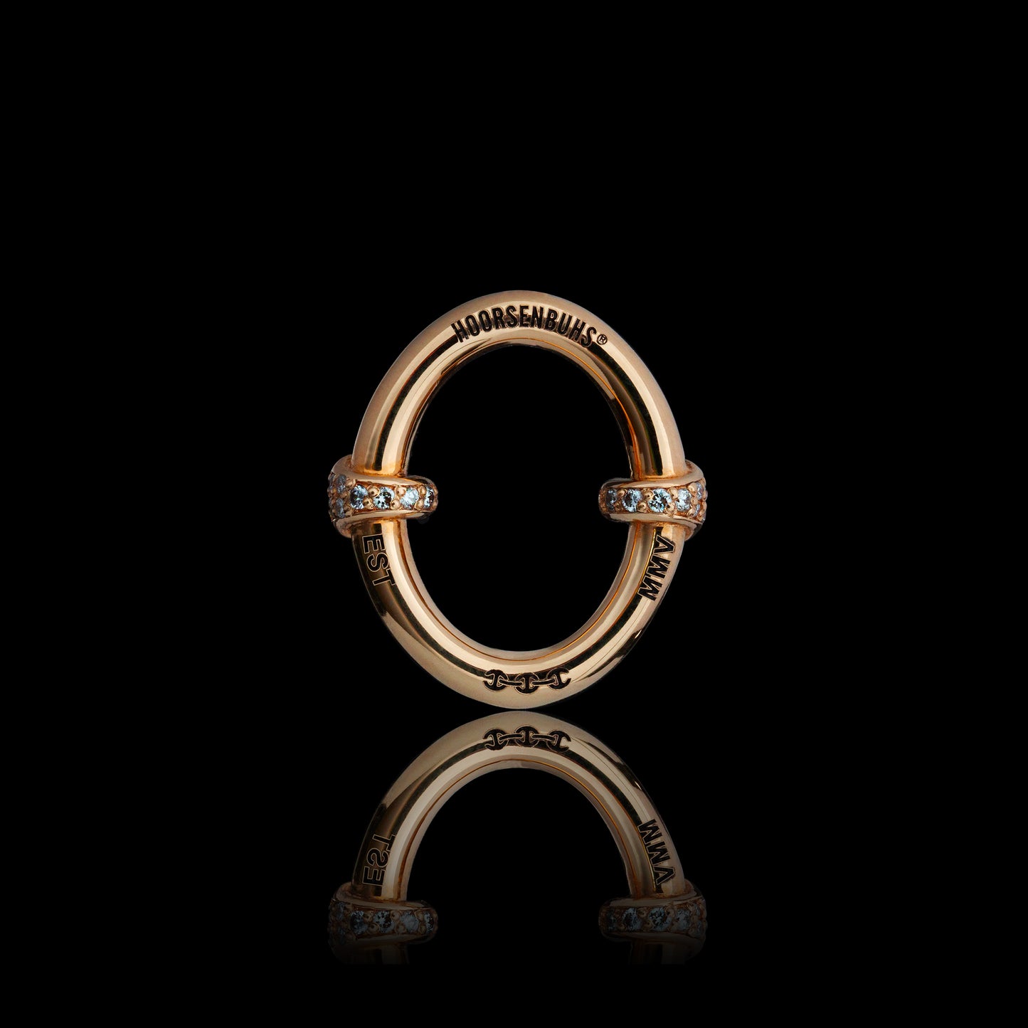 SMALL OVAAL EARRINGS WITH DIAMOND HITS