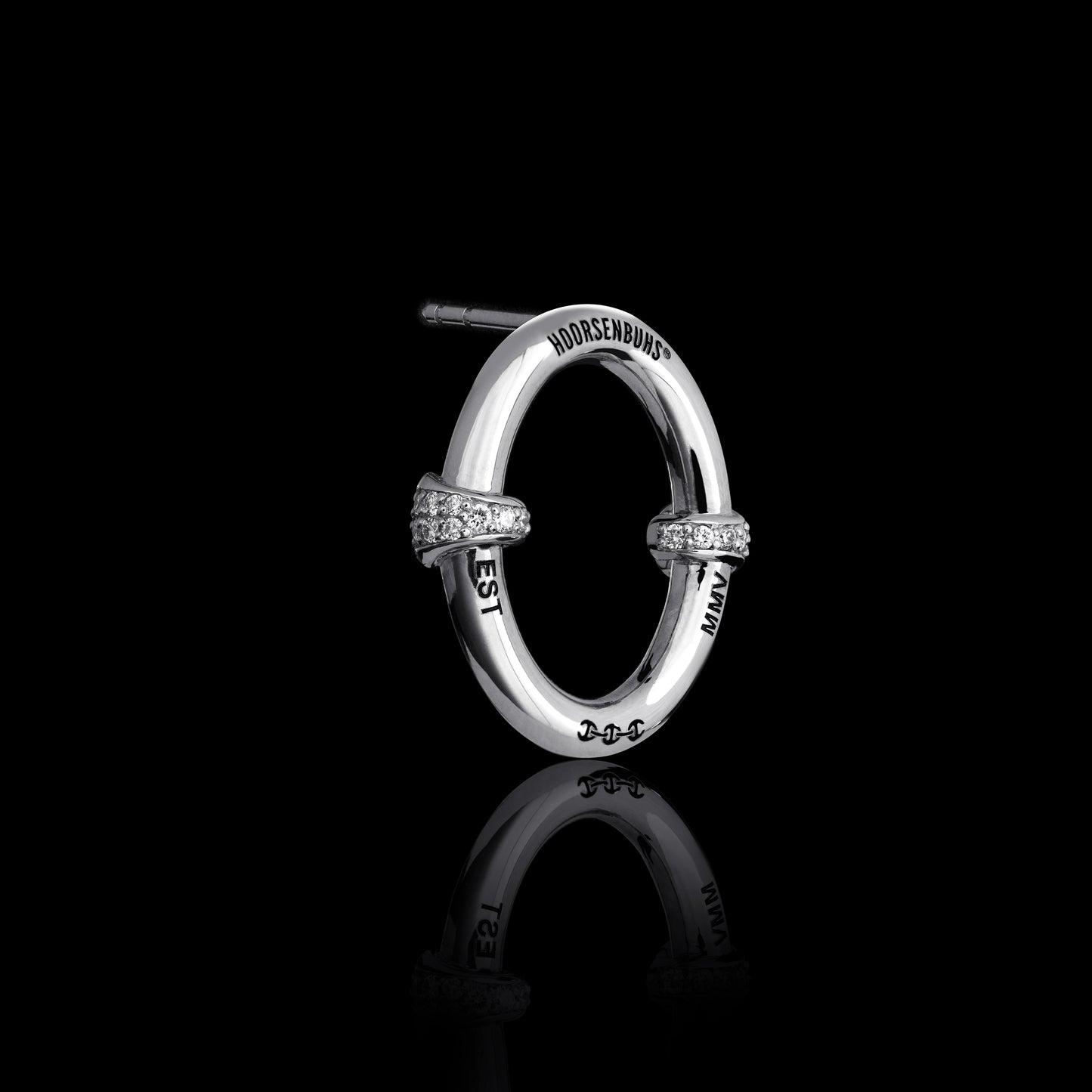 SMALL OVAAL EARRINGS WITH DIAMOND HITS