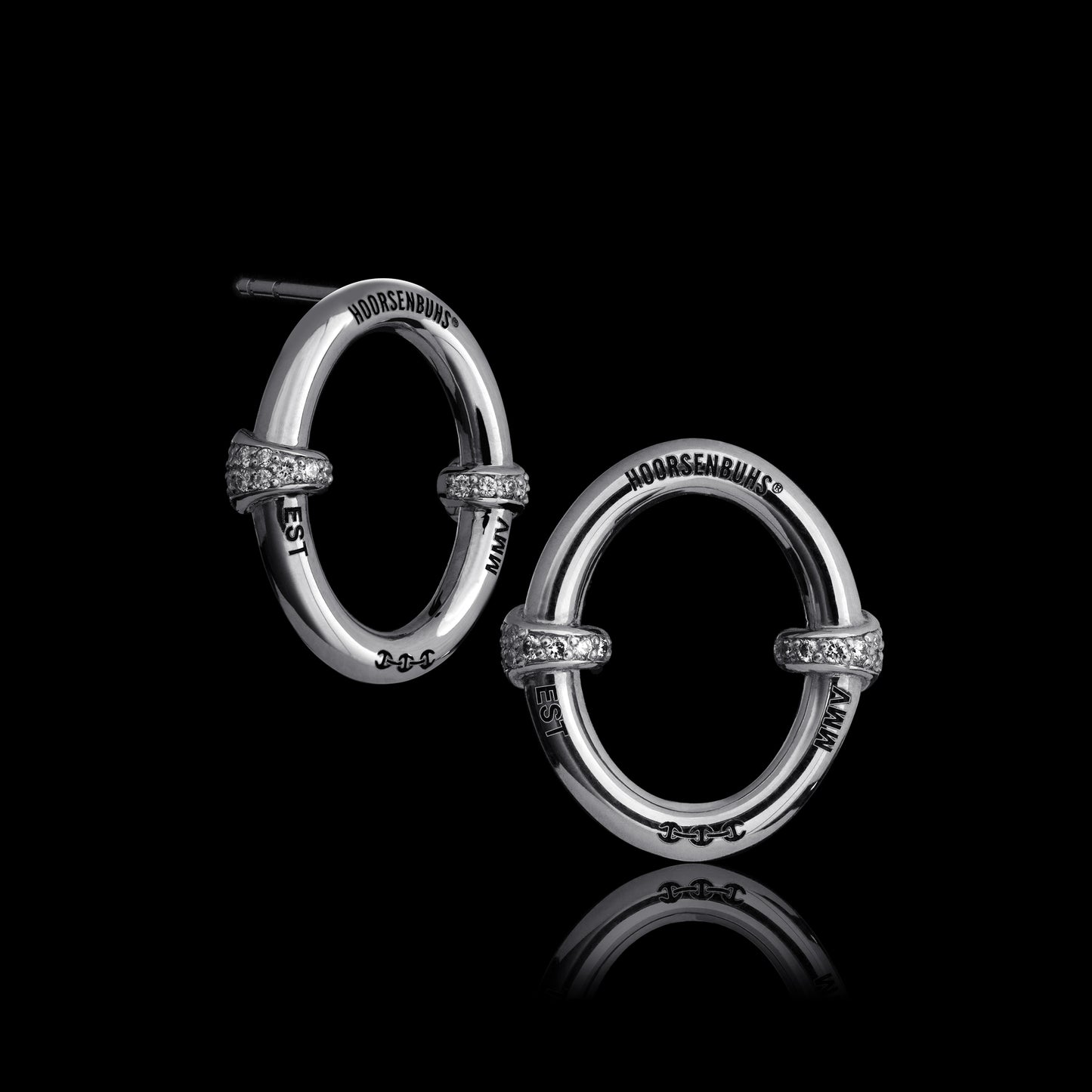 SMALL OVAAL EARRINGS WITH DIAMOND HITS