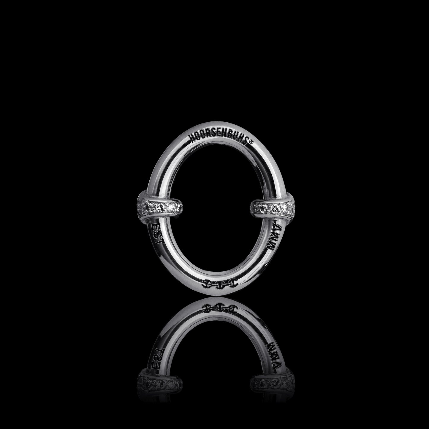 SMALL OVAAL EARRINGS WITH DIAMOND HITS