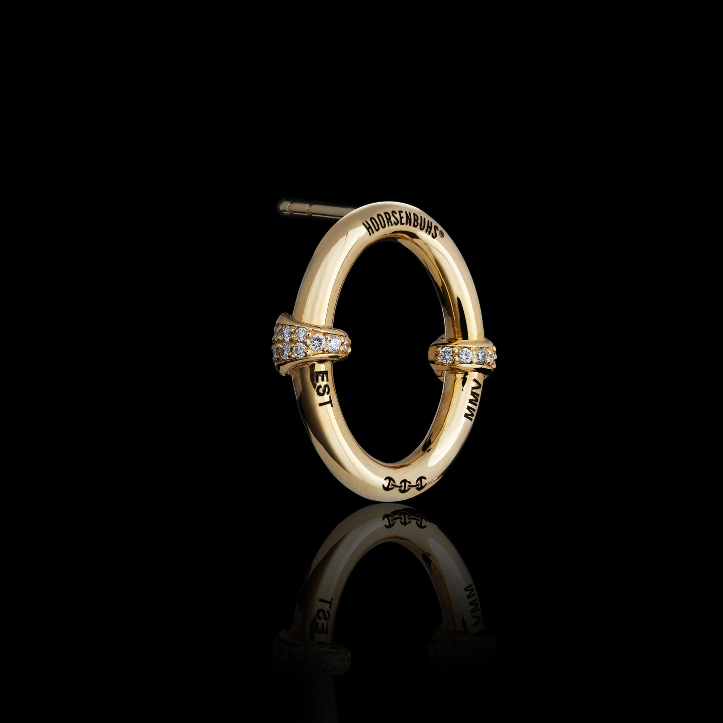 SMALL OVAAL EARRINGS WITH DIAMOND HITS