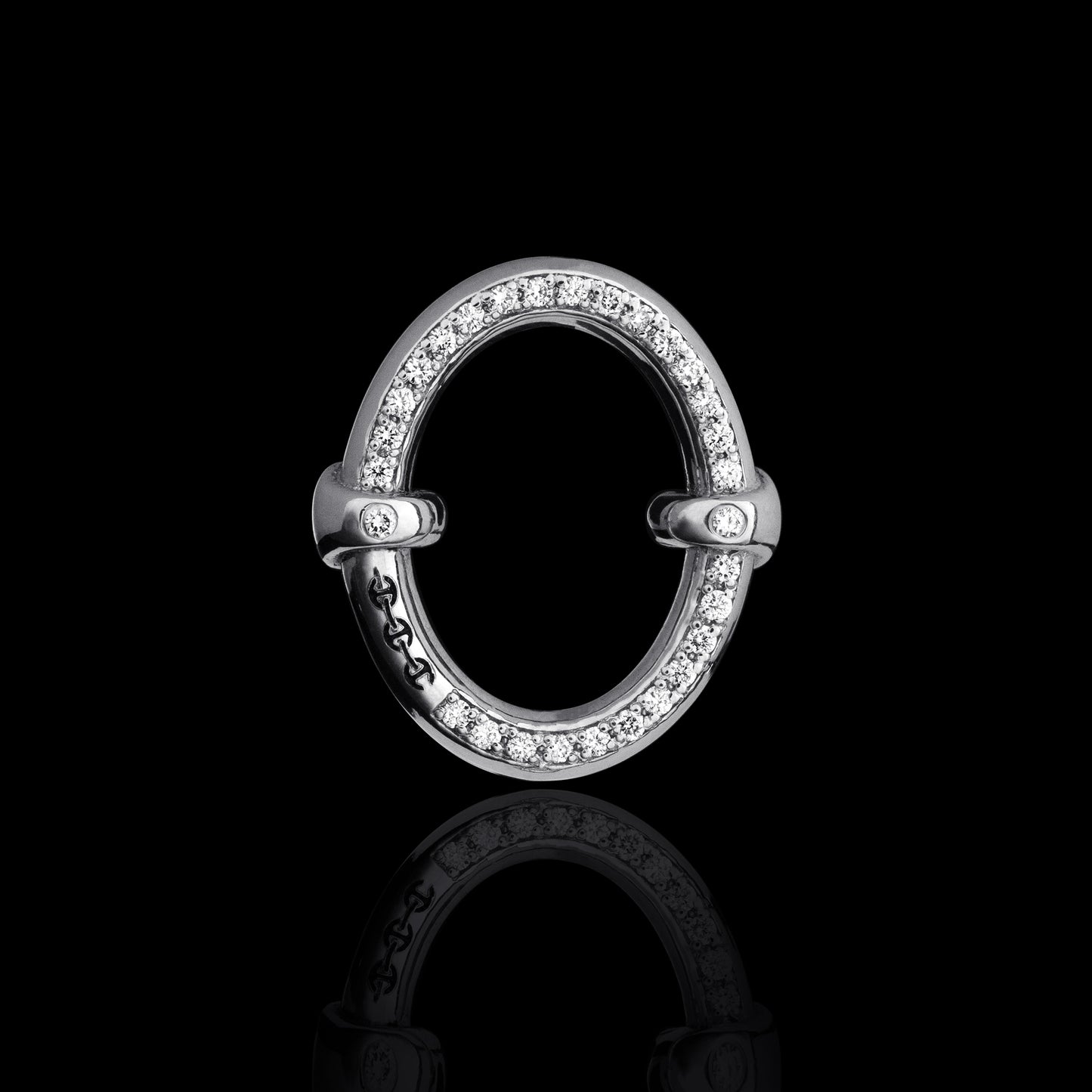 LARGE OVAAL EARRINGS WITH DIAMONDS