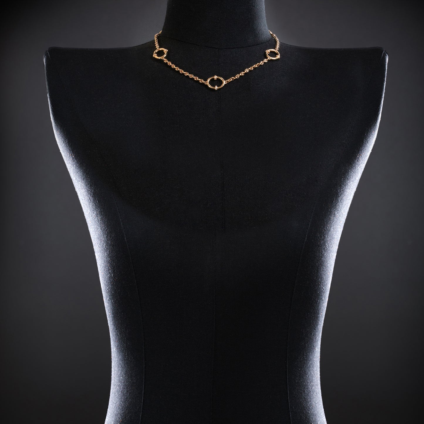 OVAAL STATION BY THE YARD NECKLACE - 17"