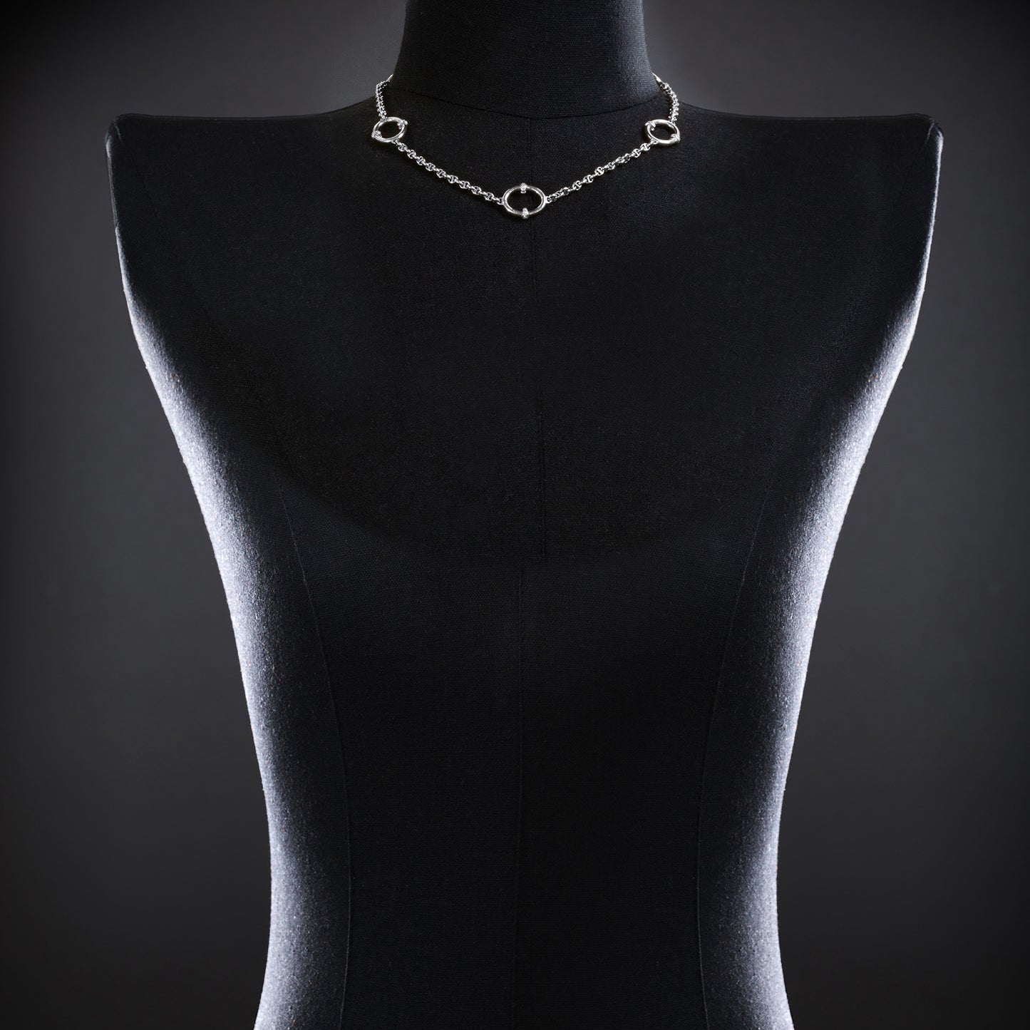 OVAAL STATION BY THE YARD NECKLACE - 17"